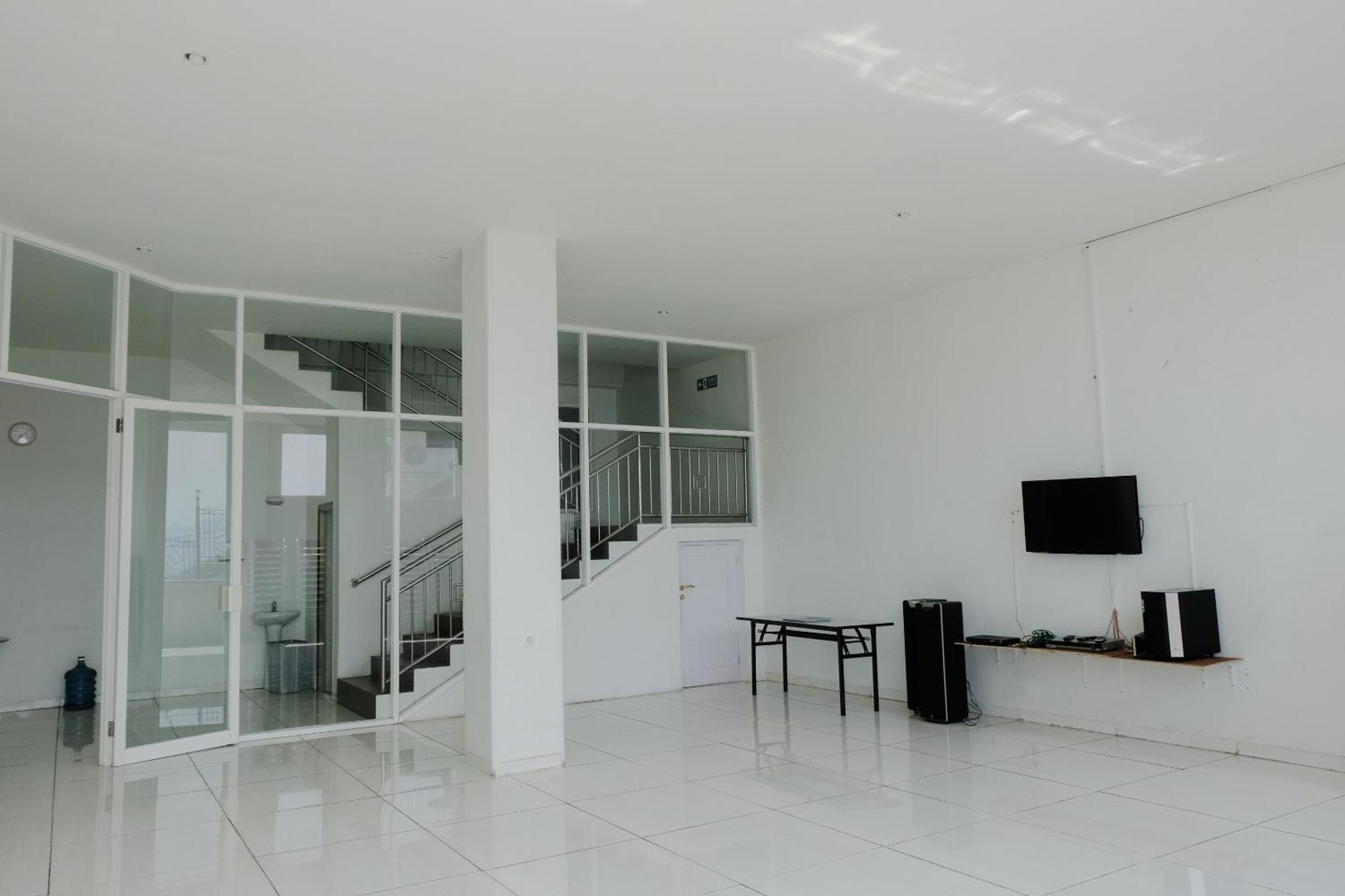 OYO 1194 Villa Bukit Panderman Residence Batu  Exterior foto